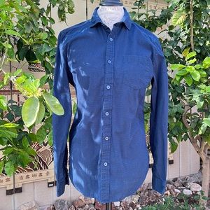 Mens button up dress shirt small